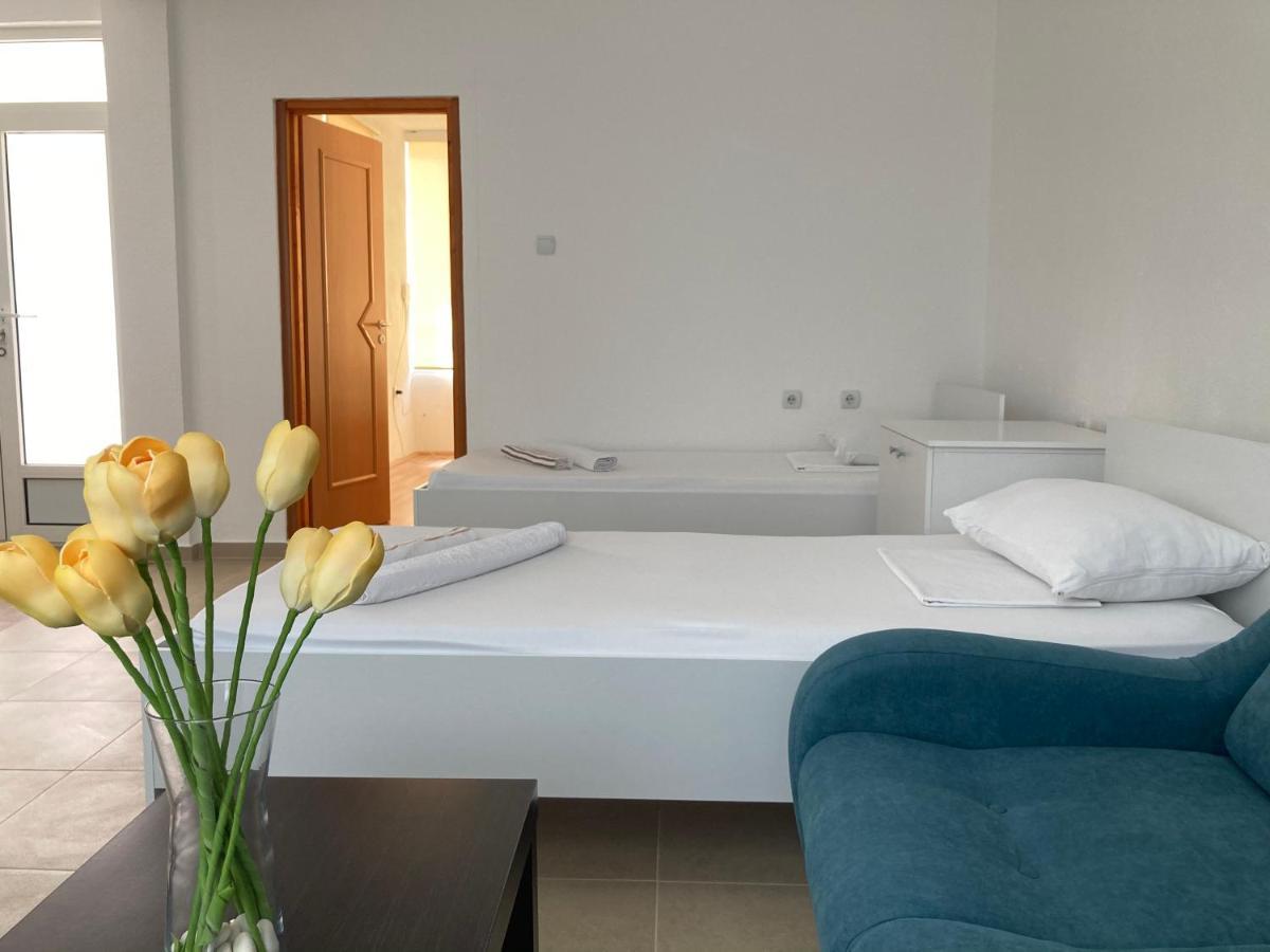 Tiki Apartments Gevgelija Bagian luar foto