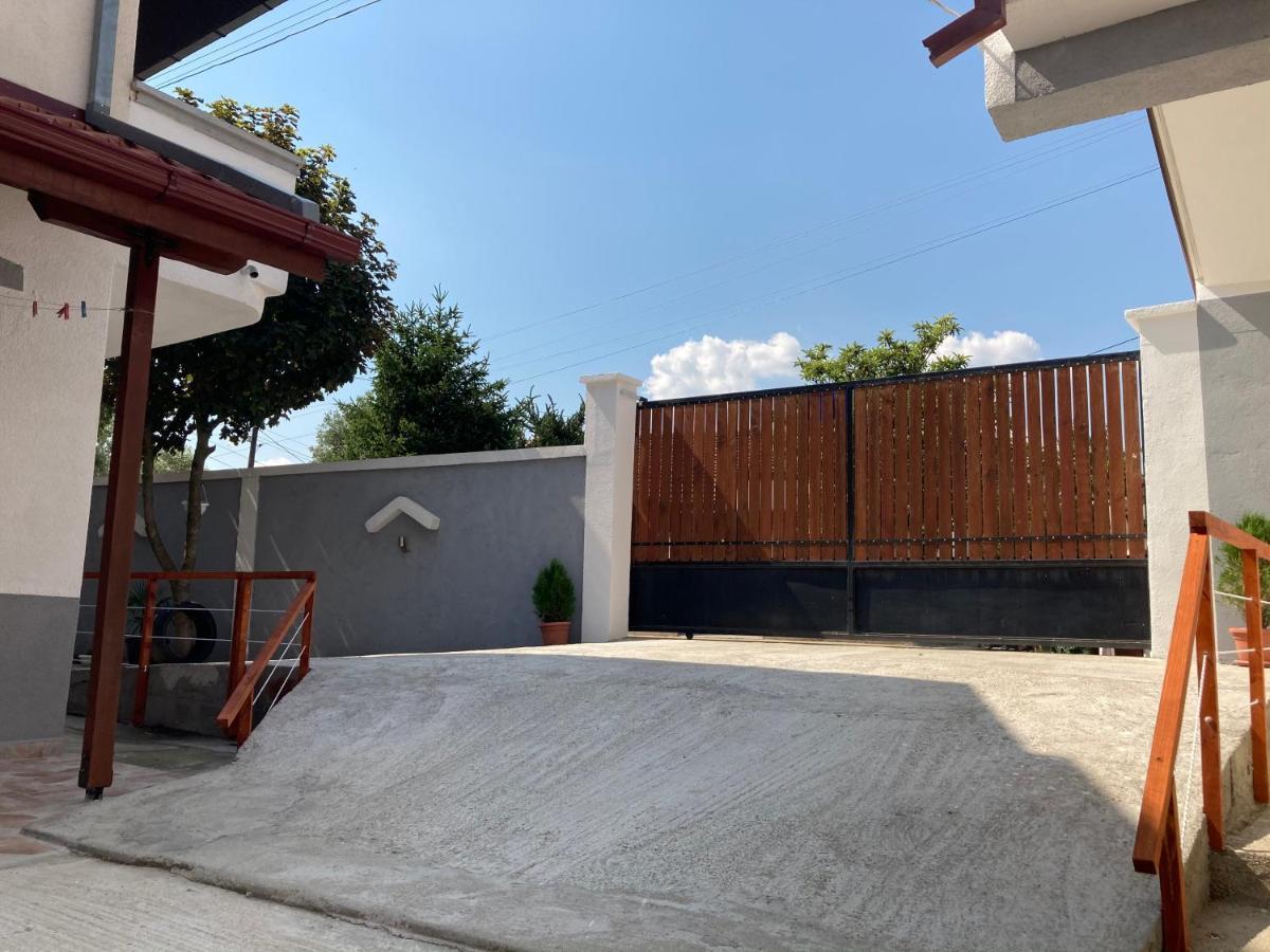 Tiki Apartments Gevgelija Bagian luar foto