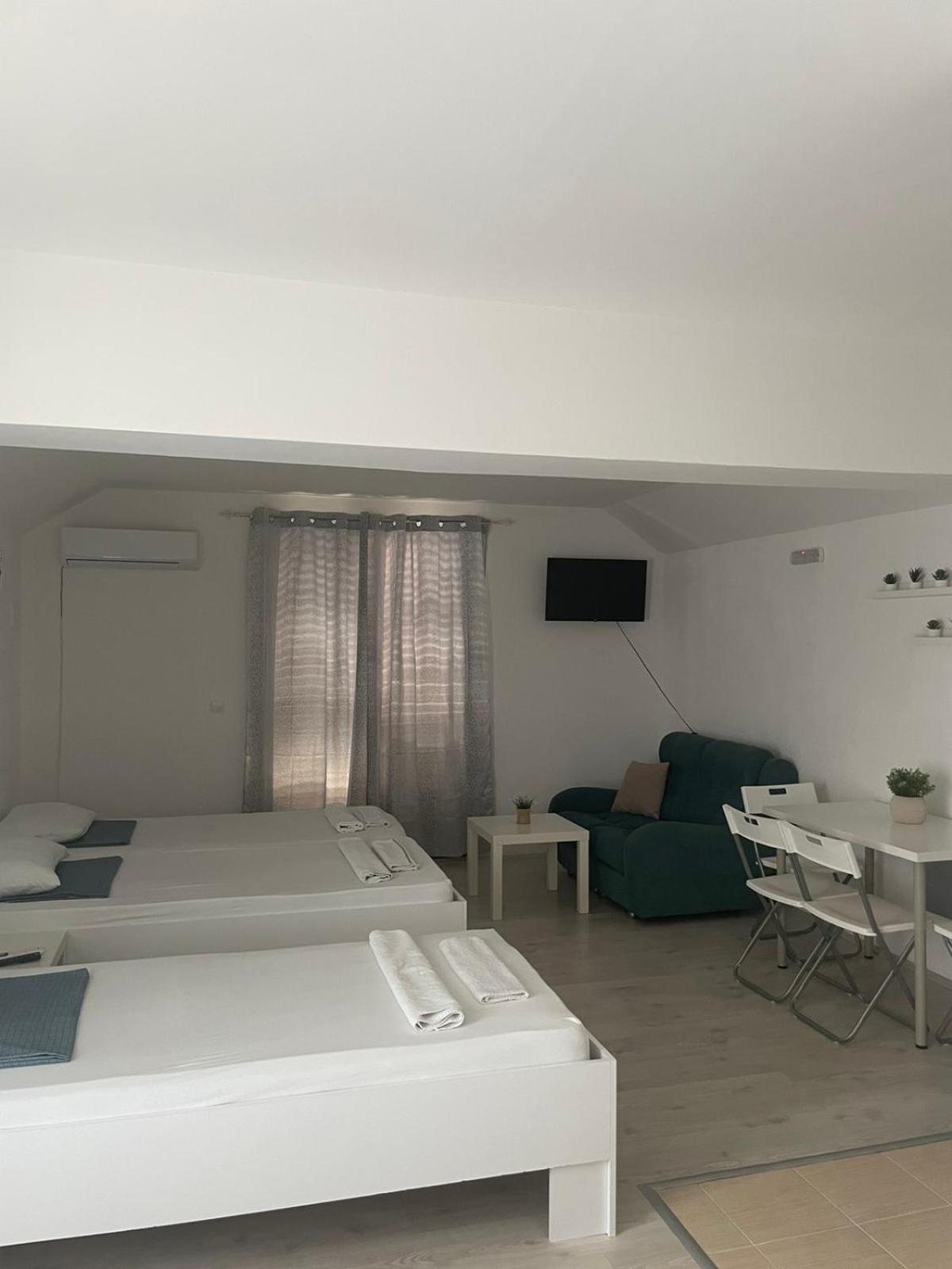 Tiki Apartments Gevgelija Bagian luar foto