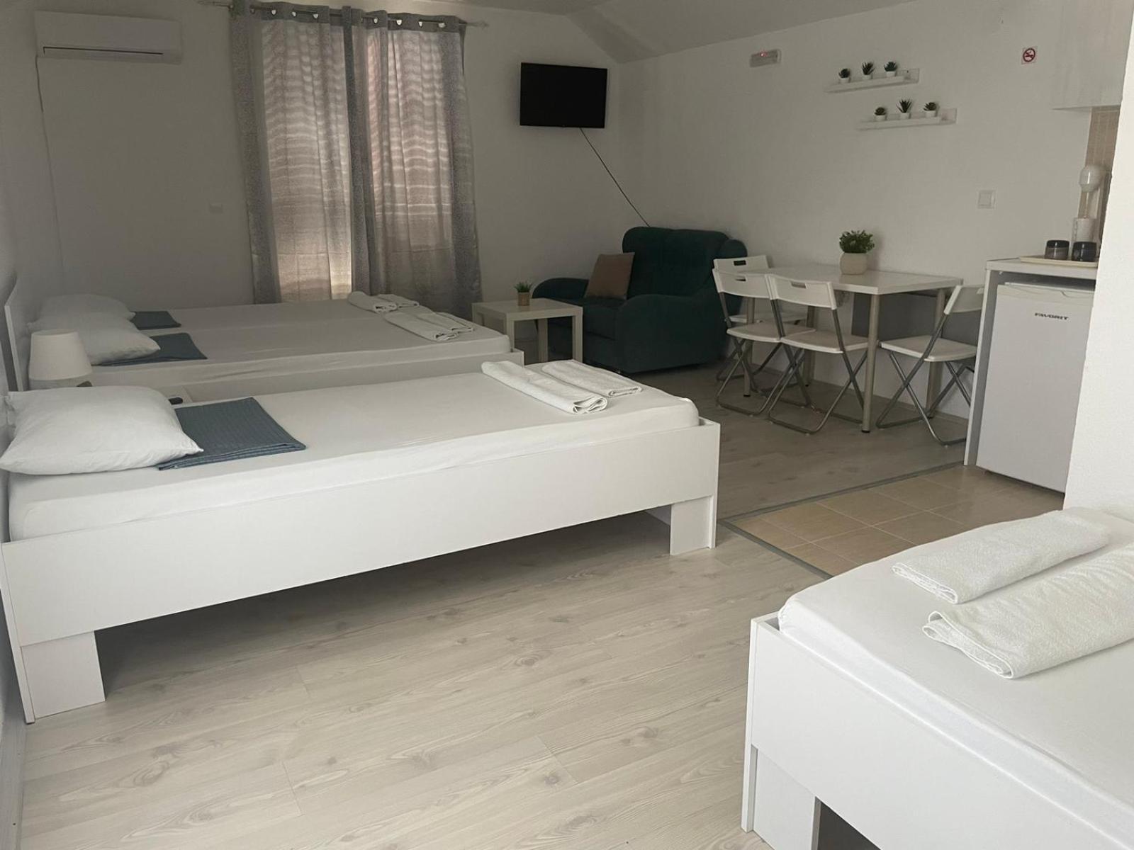 Tiki Apartments Gevgelija Bagian luar foto